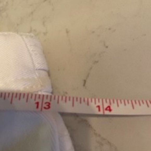 178. Cache White size 4 Capri Pants with rhinestone details - Picture 7 of 8